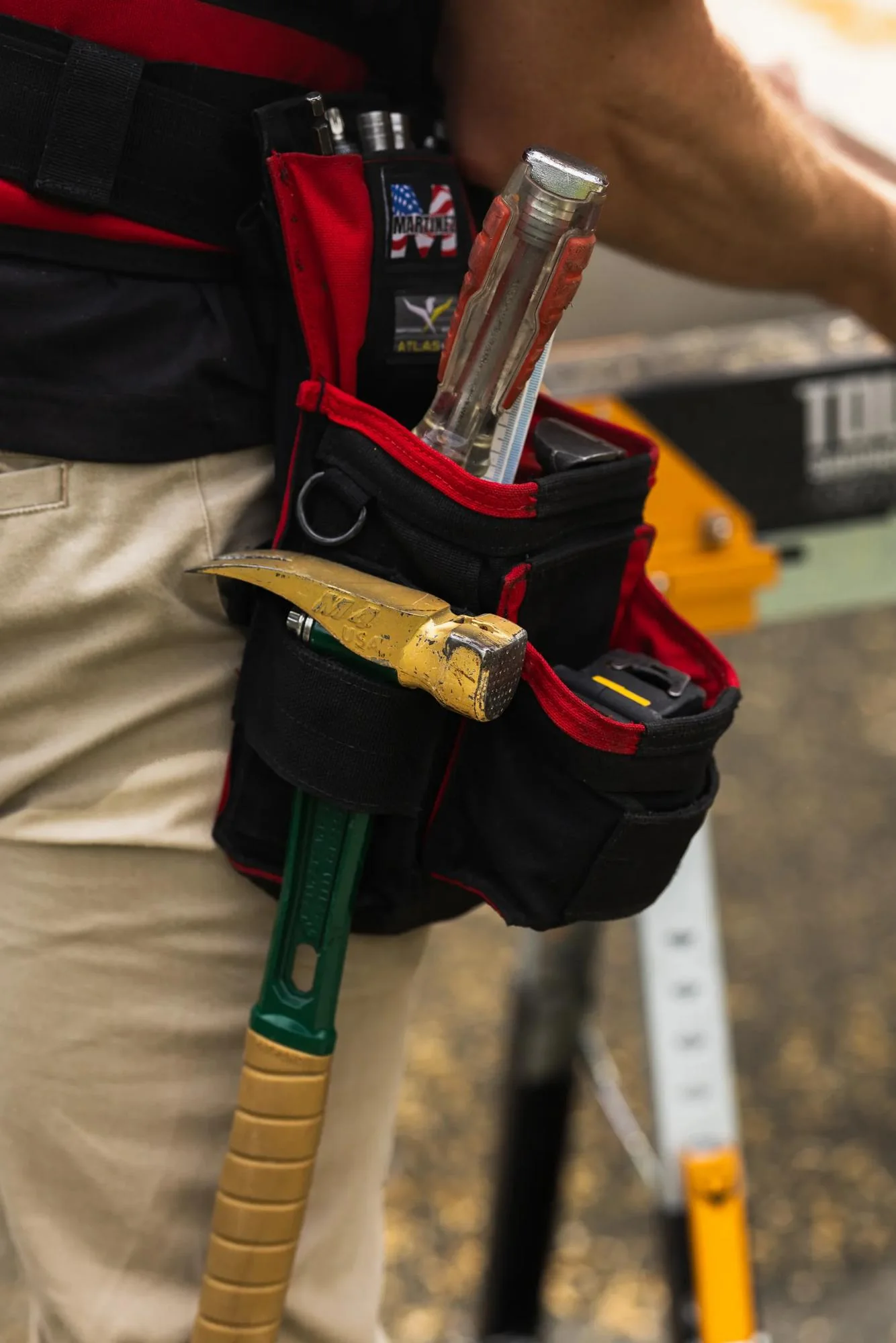 Martinez Padded Tool Belt - Black & Red - Size Medium - Image 2